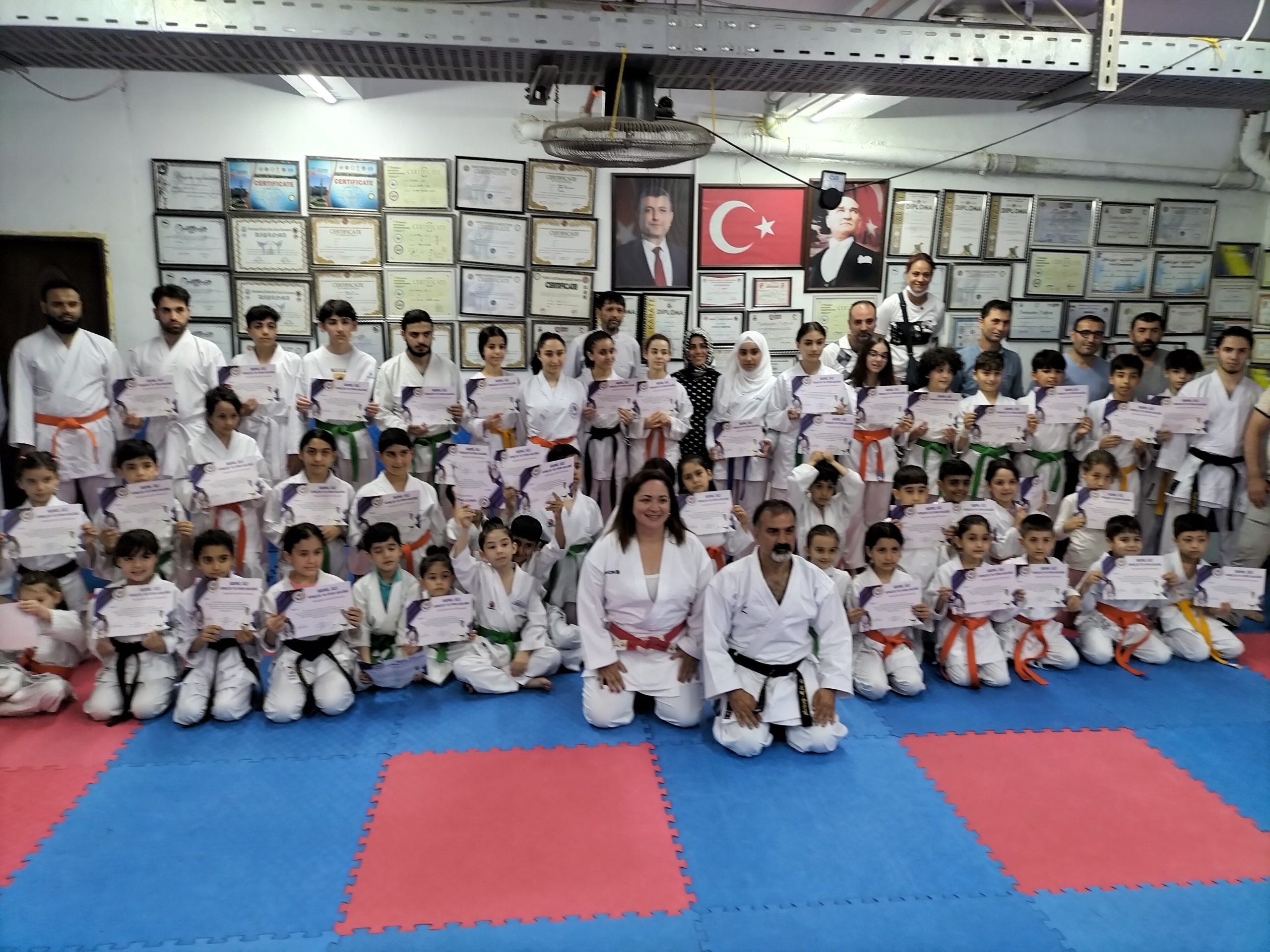 Disney Pereira ve Kamil Üci’nin Esenyurt’taki karate seminerinden.